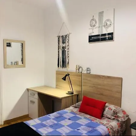 Plaza Mayor- Single Bed & Breakfast Leon