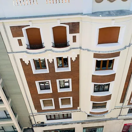 Plaza Mayor- Single Bed & Breakfast *